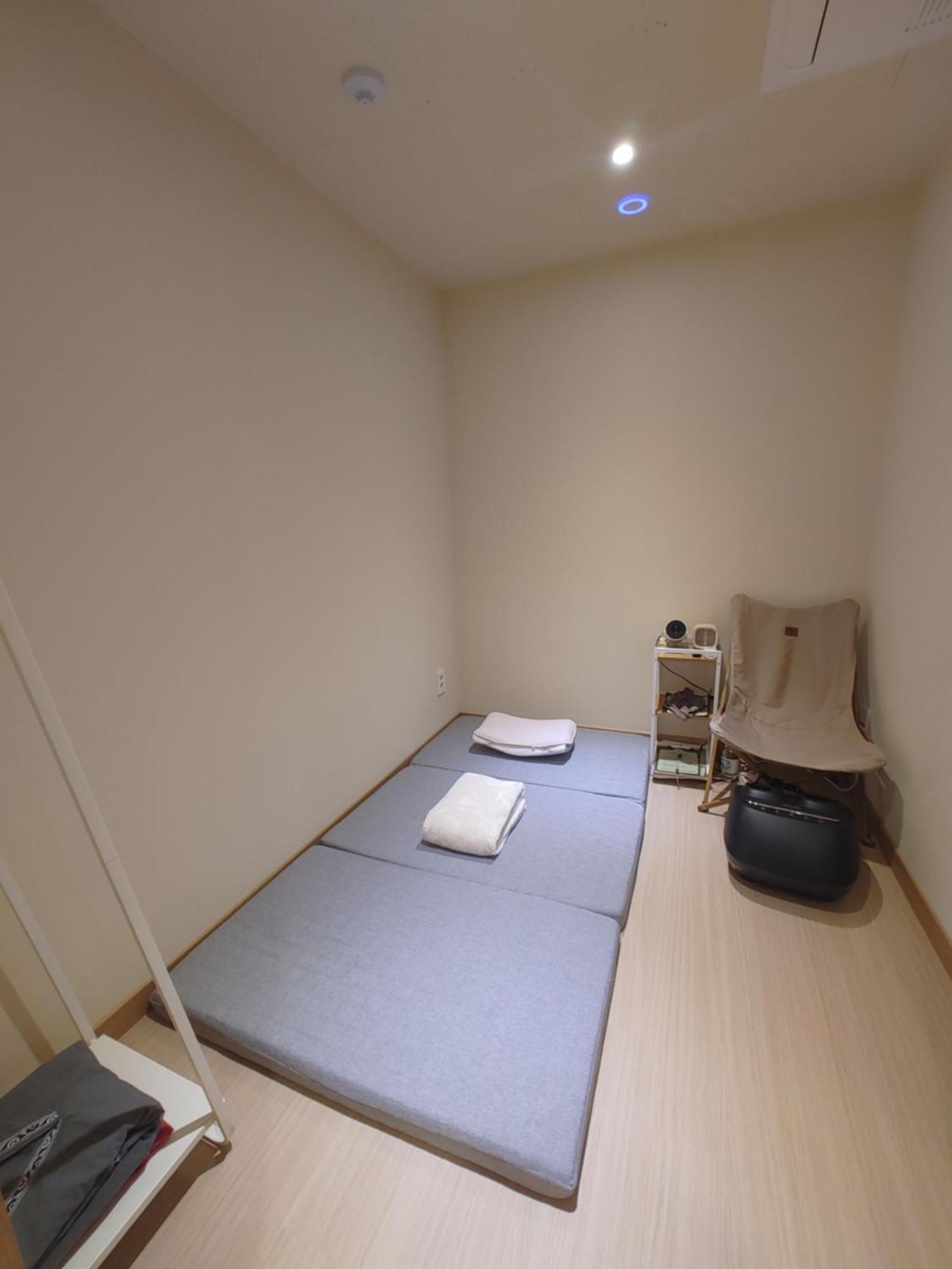 Myeongdong Zamshh - Female Only Hostel *